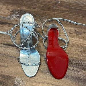 NEW Christian Louboutin bombina silver strappy t-strap spike heels